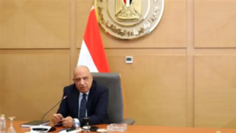 وزير الكهرباء يؤكد: لا تهاون في تقديم خدمات كهرباء لائقة للمواطنين