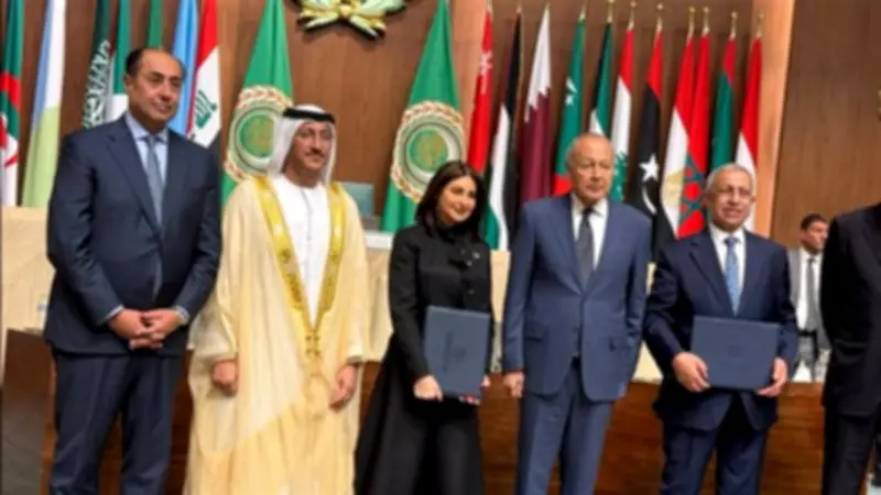 الأكاديمية العربية ومؤسسة أهل مصر توقعان اتفاقية للتدريب والبحث العلمي التطبيقي