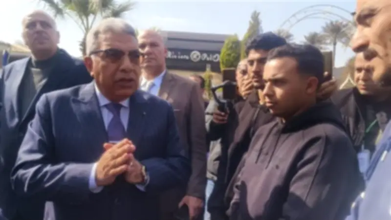 محافظ الدقهلية يوجه الشباب: انتهى عصر الوظيفة الحكومية وابدأوا العمل فورًا