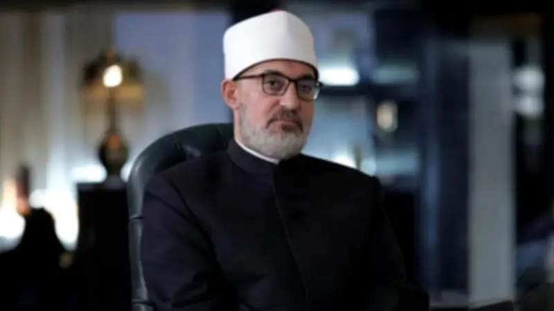 مفتي الجمهورية يهنئ المحافظين الجدد بثقة الرئيس السيسي ويتمنى لهم التوفيق في أداء مهامهم الوطنية