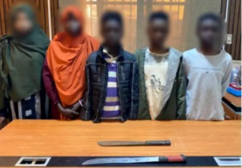 كشف ملابسات فيديو يتضمن تعدي أشخاص يحملون جنسية إحدى الدول على مالك صالون حلاقة في الجيزة