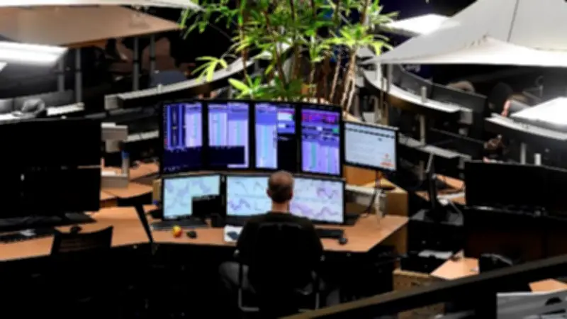 عملات الأسواق الناشئة تسجل استقراراً تاريخياً يتفوق على نظيراتها في الدول المتقدمة