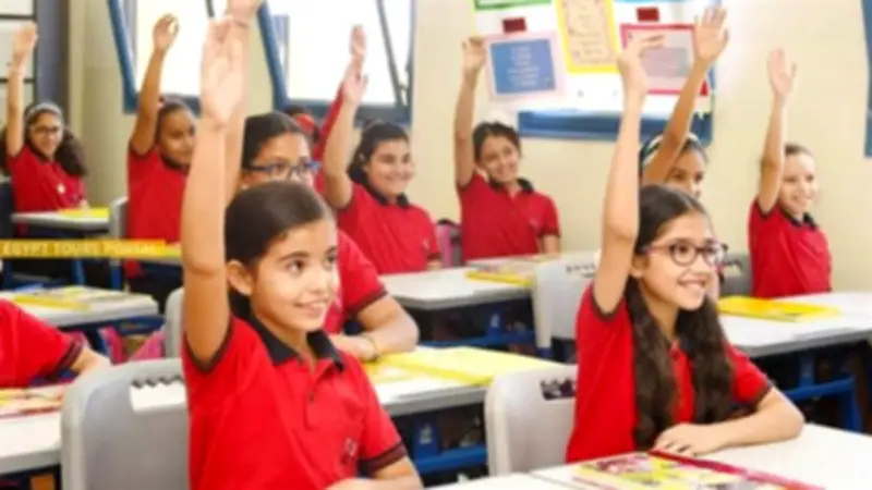 الوزراء ينفي إجازة طلاب المدارس الحكومية ويؤكد انتظام الدراسة في رمضان