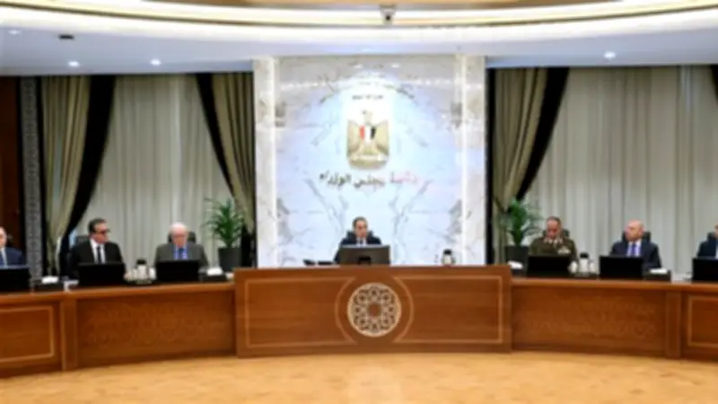 مجلس الوزراء المصري يبدأ اجتماعه برئاسة مدبولي لمناقشة ملفات سياسية واقتصادية ملحة