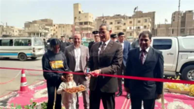 مدير أمن الأقصر يفتتح معرض 'كلنا واحد' للسلع الغذائية بأسعار مخفضة في رمضان