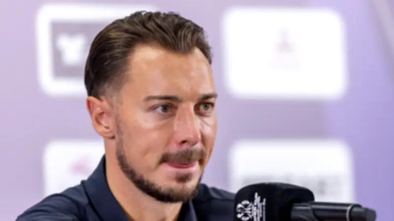 أزمة كهرباء مفاجئة تؤجل مؤتمر يايسله الصحفي قبل مواجهة النجمة في دوري روشن