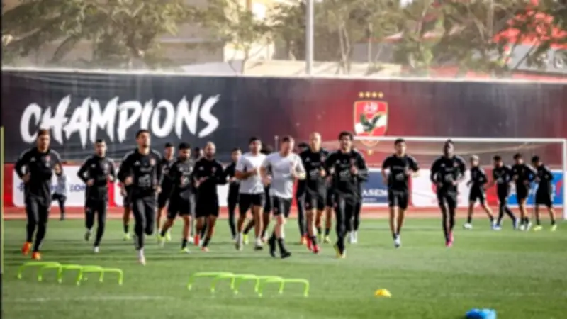 الأهلي يستأنف تدريباته استعدادًا لمواجهة الجونة في الدوري الممتاز