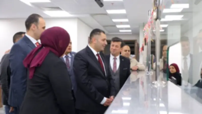 محافظ دمياط يتفقد إدارات ديوان المحافظة ويؤكد دعمه للعاملين قبيل رمضان