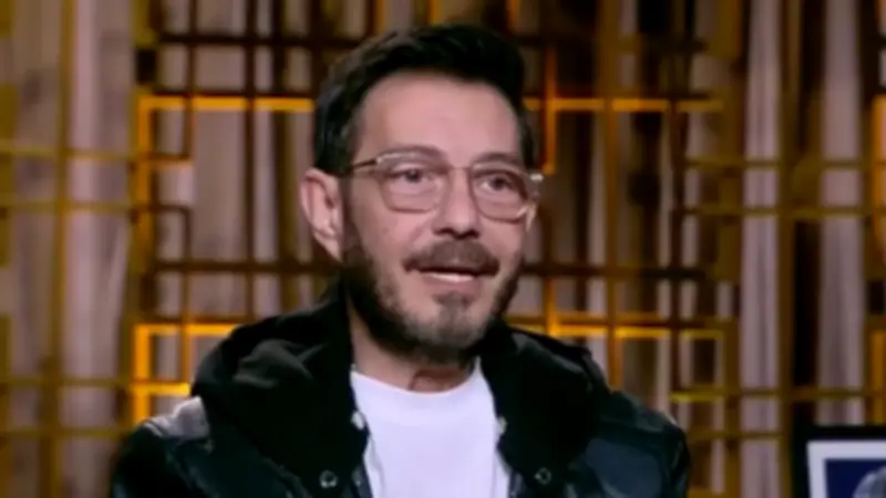 أحمد زاهر يكشف عن خوفه من هجوم جيل زد بسبب مسلسل ينتقد لعبة روبلوكس