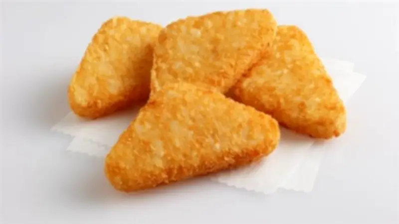 طريقة تحضير بطاطس هاش براون في المنزل بخطوات سهلة ومقرمشة