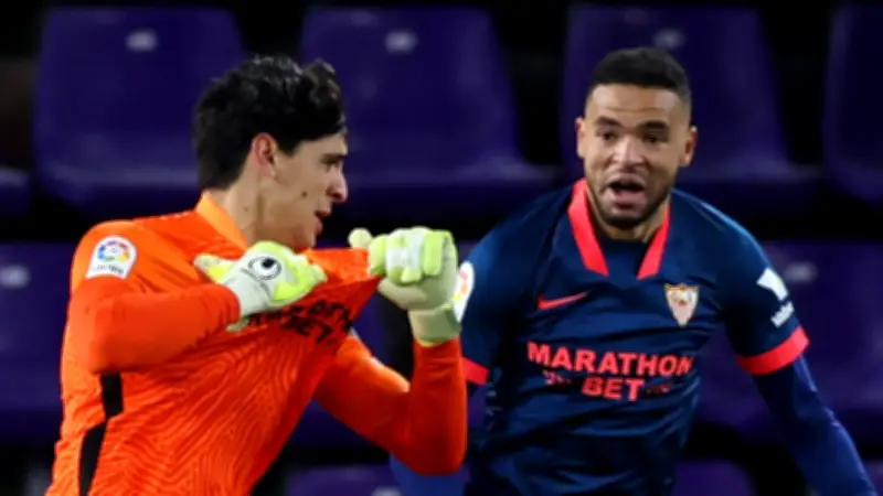 مواجهة مغربية بصيغة سعودية: قصة بونو والنصيري من حوار الليجا إلى الكلاسيكو