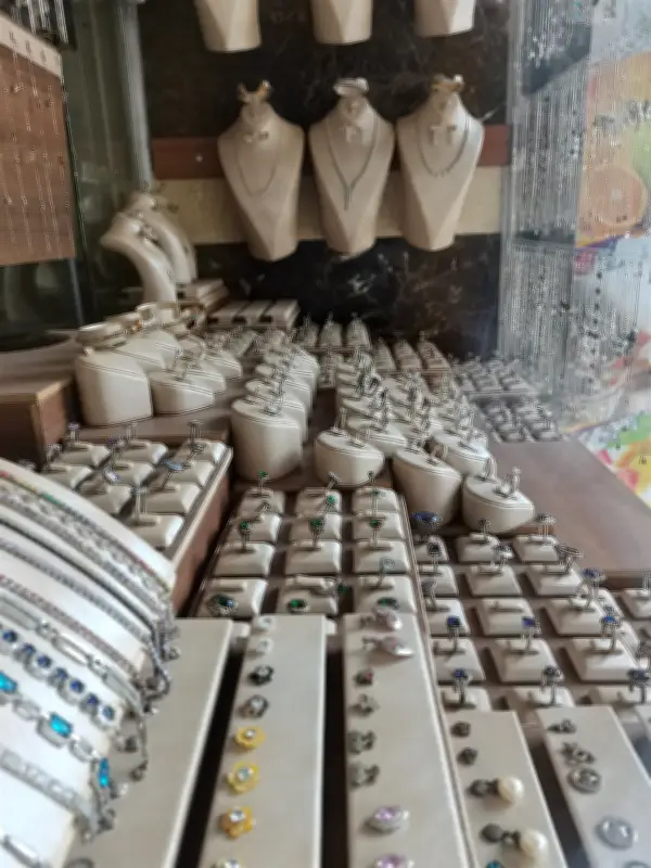 تذبذب أسعار الفضة في مصر اليوم الأربعاء: تفاصيل الأسعار والاتجاهات العالمية