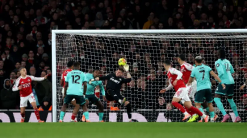 رقم وولفرهامبتون المرعب يهدد صدارة آرسنال في البريميرليج