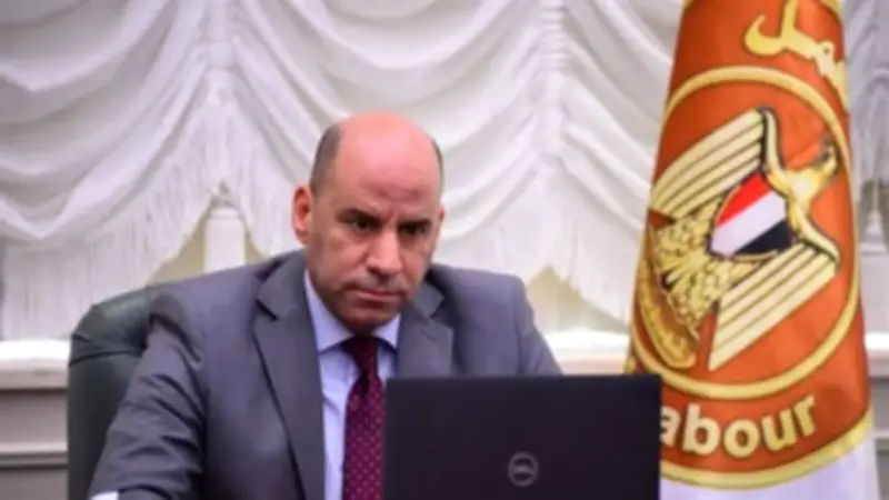 وزير العمل يلتقي الملحقين العماليين بالخارج لتعزيز دعم العمالة المصرية