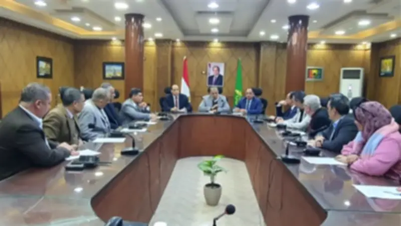 مدير تعليم القليوبية يترأس اجتماعًا موسعًا لمتابعة انتظام الدراسة واستعدادات رمضان والامتحانات