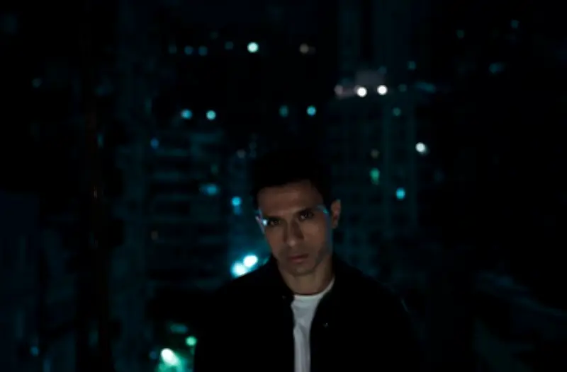 فيديو: اسمع ويجز يغني لـ 'عين سحرية' في أحدث أعماله الفنية المميزة