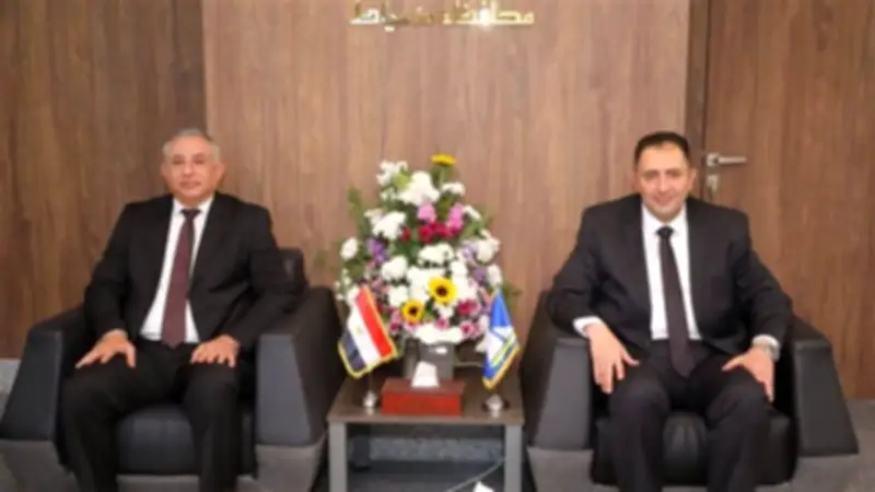 محافظ دمياط ومدير الأمن يبحثان تعزيز التعاون لضبط الشارع ورفع الإشغالات