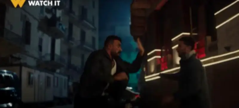 علي كلاي في الحلقة الأولى: أحمد العوضي يعلّم المتحرشين الأدب عبر فيديو