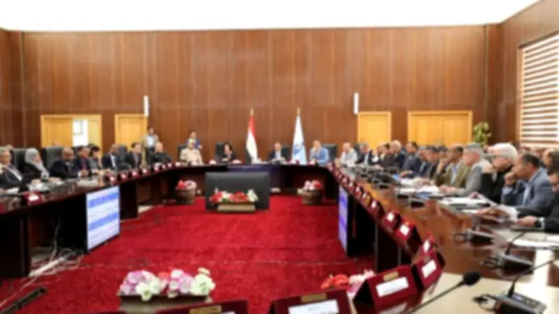 محافظ البحر الأحمر يتابع مشروعات موانئ الصيد ومحطة تحلية حلايب ويعلن موعد التشغيل التجريبي