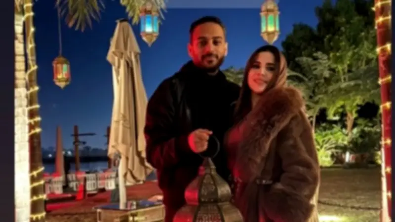 وليد سليمان يحتفل برمضان مع زوجته ويهاجم بيان الجيش الملكي المغربي