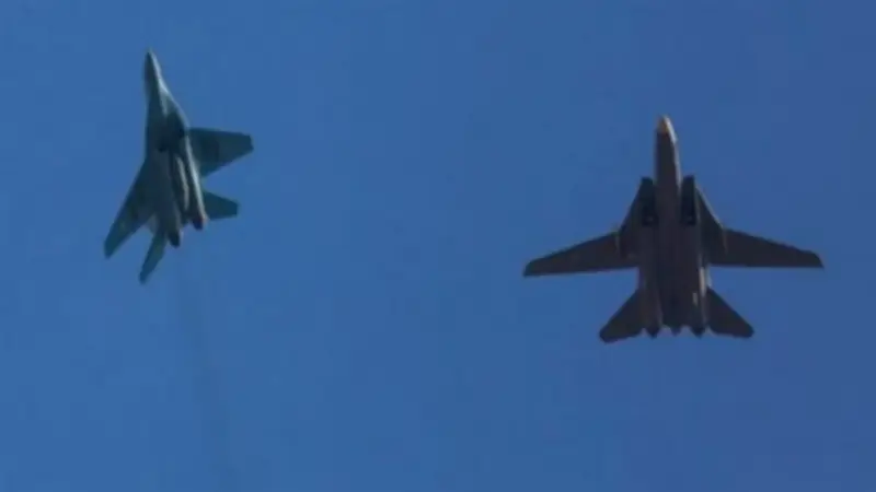 مناورات روسيا والصين البحرية مع إيران تزيد تعقيد الخطط العسكرية الأمريكية في الخليج