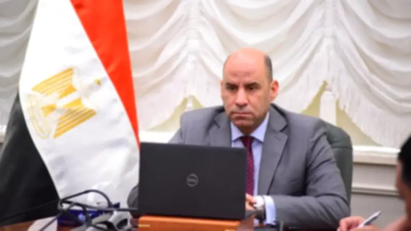 وزير العمل يوجه بصرف إعانات عاجلة لأسر ضحايا حادث جنوب بورسعيد