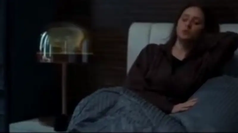 مشهد مؤثر لنيللي كريم في مسلسل 'على قد الحب' يسلط الضوء على خيانة الصديقة