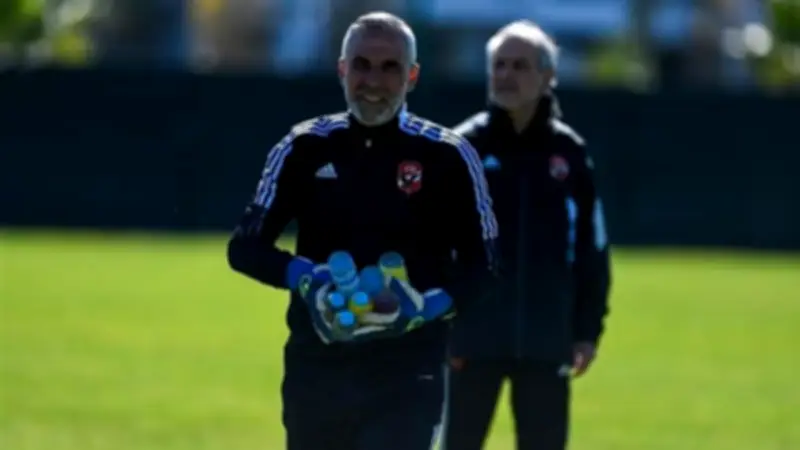 يانكون ينفي تقديم شكوى ضد الأهلي ويؤكد انتماءه للنادي رغم الشائعات