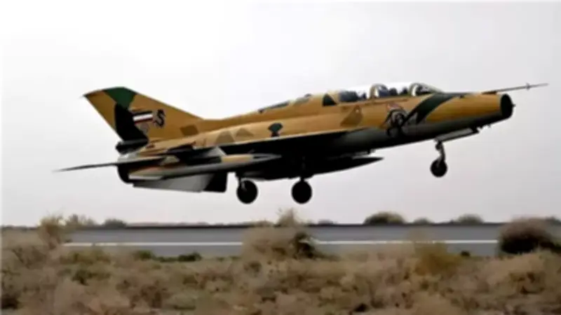 مصرع قائد مقاتلة إيرانية إثر تحطمها في قاعدة همدان الجوية خلال مهمة تدريبية