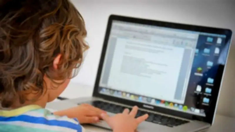 لجنة اتصالات النواب تستأنف مناقشة قانون تنظيم استخدام الأطفال لمواقع التواصل الاجتماعي