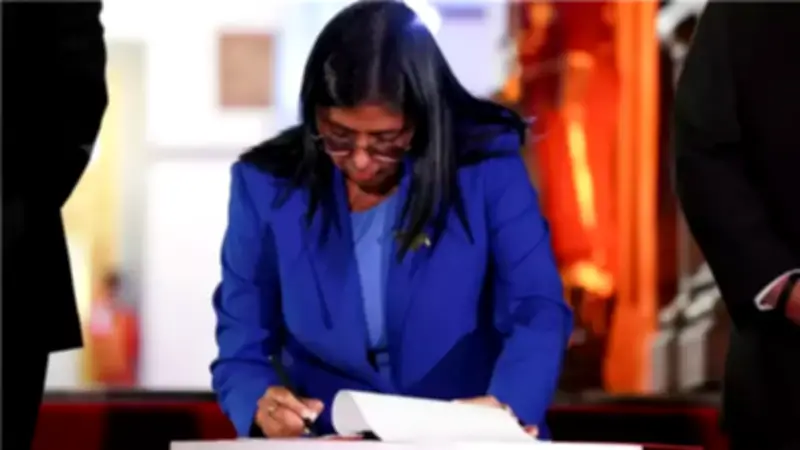 فنزويلا تقر قانون عفو تاريخيًا يستثني زعيمة المعارضة بعد احتجاز مادورو