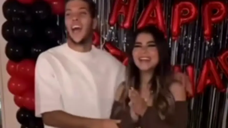 احتفال خاص.. زوجة إمام عاشور تهنئ نجم الأهلي بعيد ميلاده برسالة مؤثرة