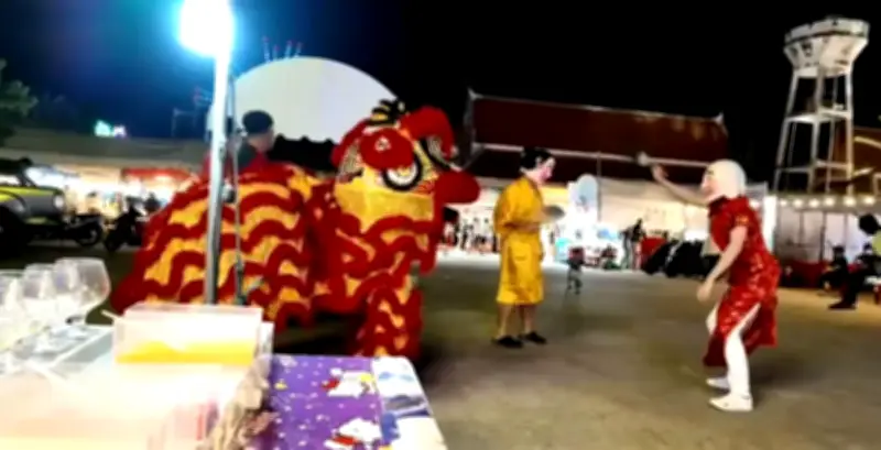 شرطة بانكوك تستخدم رقصة الأسد لتعقب مشتبه به في فيديو مثير