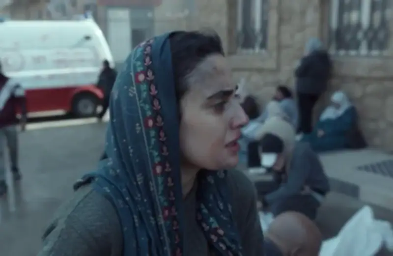 سارة يوسف في 'صحاب الأرض': صرخة المرأة الفلسطينية التي تتحدى القصف لإنقاذ جنينها