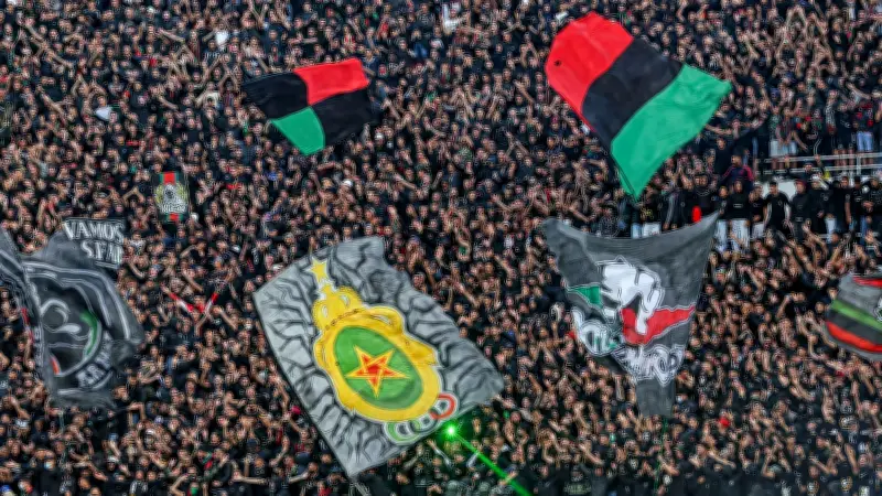 صدمة في المغرب.. مراقب كاف يدين جماهير الجيش الملكي أمام الأهلي