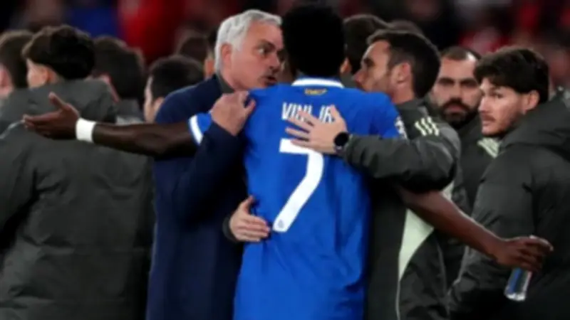 مورينيو يوضح صعوبة التعامل مع أحداث مباراة ريال مدريد ويركز على مستقبل بنفيكا