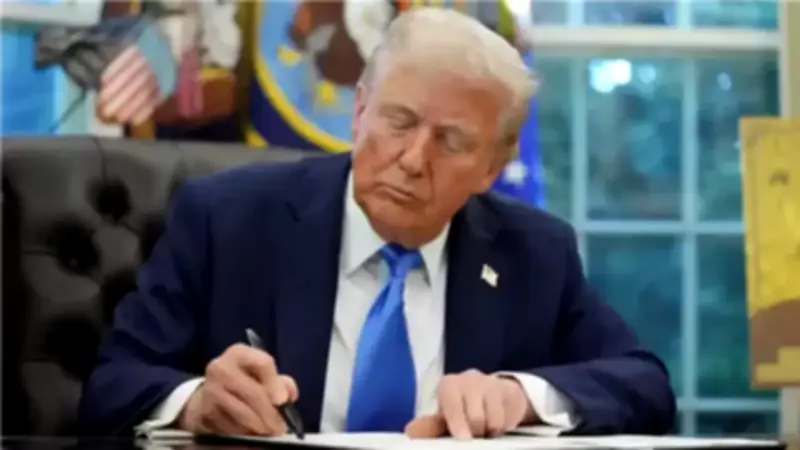 ترامب يصف قرار المحكمة العليا الأمريكية بإلغاء الرسوم الجمركية بـ