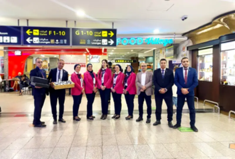 فوانيس وزينة مطار القاهرة تزين الاحتفالات بشهر رمضان المبارك