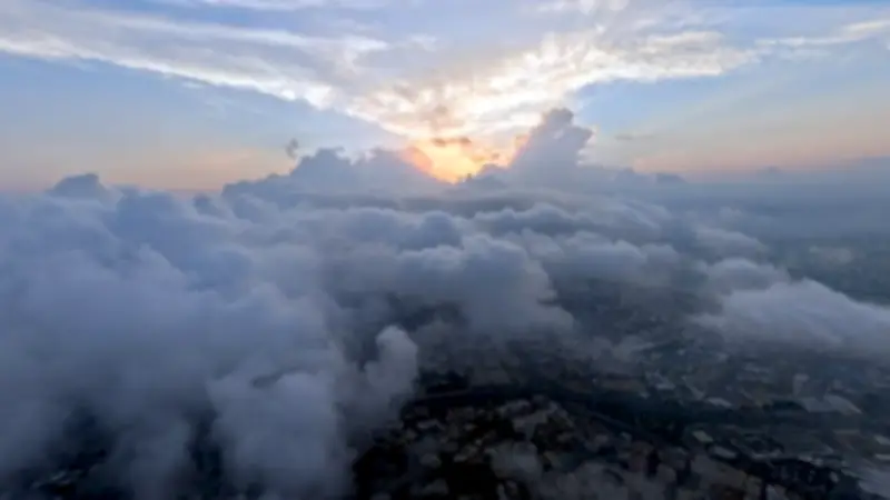 المركز الوطني للأرصاد يحذر من الضباب والرياح النشطة في مناطق سعودية اليوم