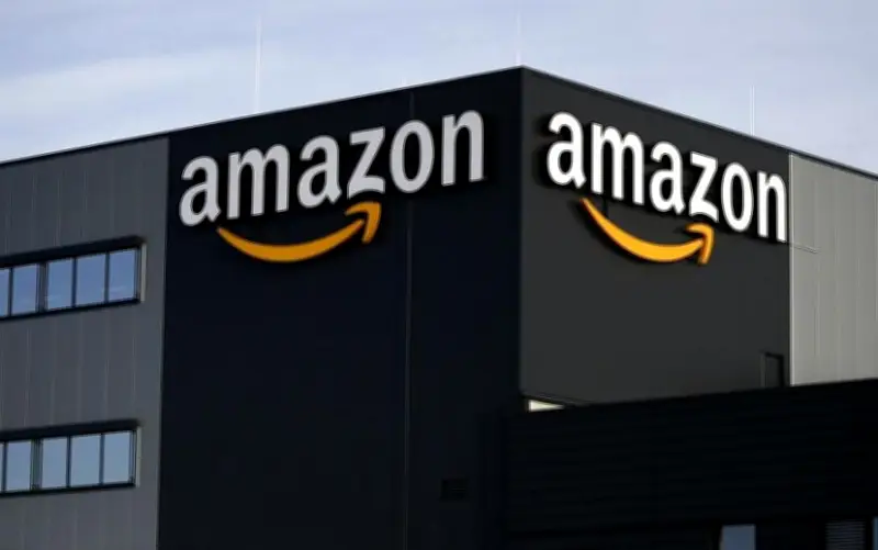 أمازون تكشف عن تأثير خدماتها السحابية بعطل بأنظمة الذكاء الاصطناعي