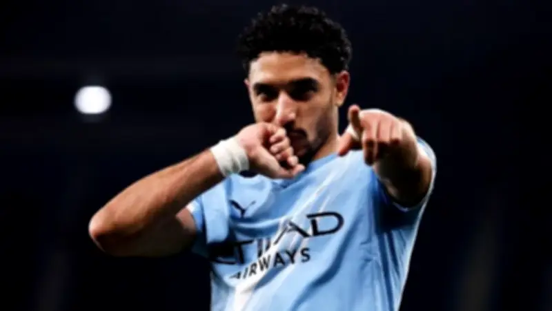 بيب جوارديولا يحدد تشكيل مانشستر سيتي أمام نيوكاسل باستبعاد عمر مرموش من البداية