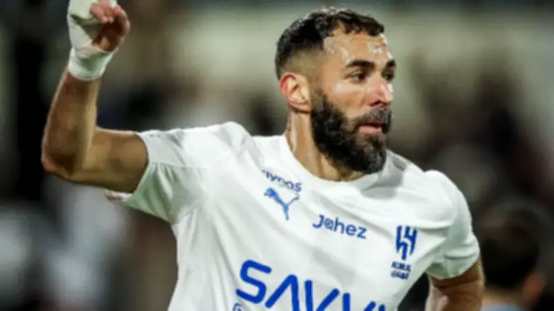 بنزيما يواجه اتحاد جدة لأول مرة مع الهلال في مواجهة نارية بالدوري السعودي