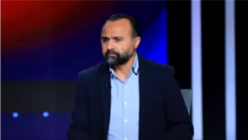 وفاة والدة أحمد عادل نجم الأهلي السابق في يوم حزين للرياضة المصرية