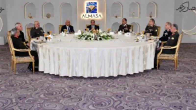 وزير الدفاع: مسيرة العطاء في القوات المسلحة سلسلة متصلة لضمان الجاهزية القصوى