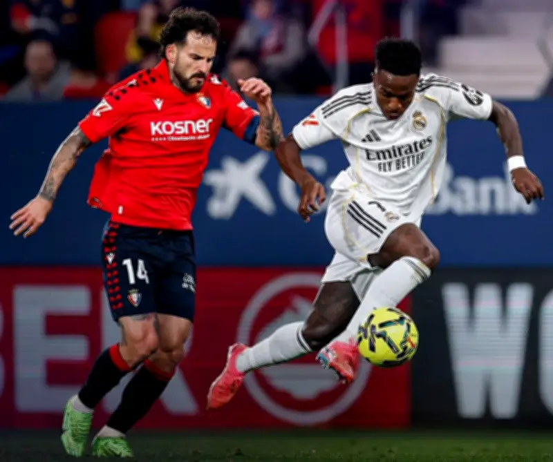 هدية لبريشلونة.. أوساسونا يسقط ريال مدريد بثنائية في الوقت القاتل بالدوري الإسباني