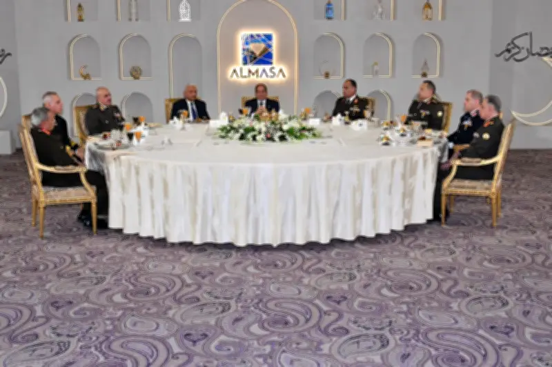 متحدد الرئاسة ينشر فيديو تكريم الرئيس السيسي لوزير الدفاع السابق