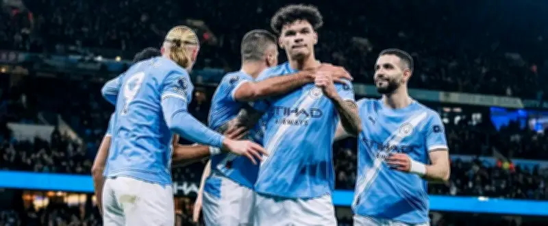 مانشستر سيتي يهزم نيوكاسل يونايتد ويضع السيتيزنز في صدارة الدوري الإنجليزي