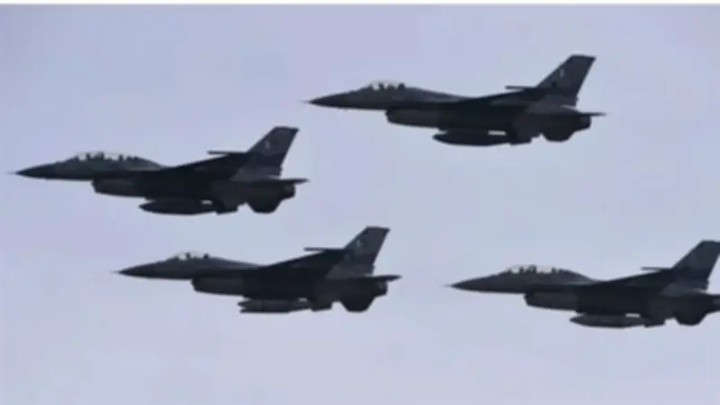 غارات باكستانية تستهدف ولايات شرقي أفغانستان وسط توترات دبلوماسية