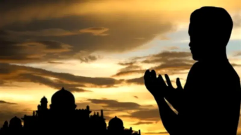 مواقيت الصلاة اليوم الأحد رابع رمضان في القاهرة والمحافظات وأهمية الصلاة في حياة المسلم