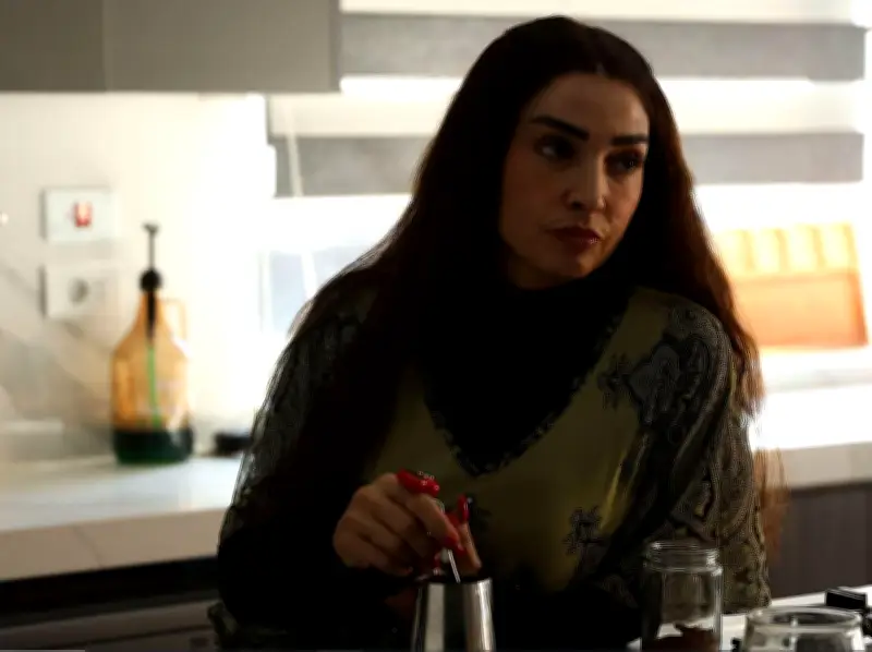 روجينا تكشف عن كواليس جديدة من تصوير مسلسل 'حد أقصى' فيديو